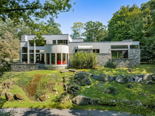 49 Vineyard Ln, Greenwich, CT 06831