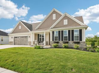 1660 Mamerow Ln W, Oconomowoc, WI 53066