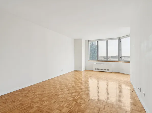 500 West 43rd Street image 1 of 15