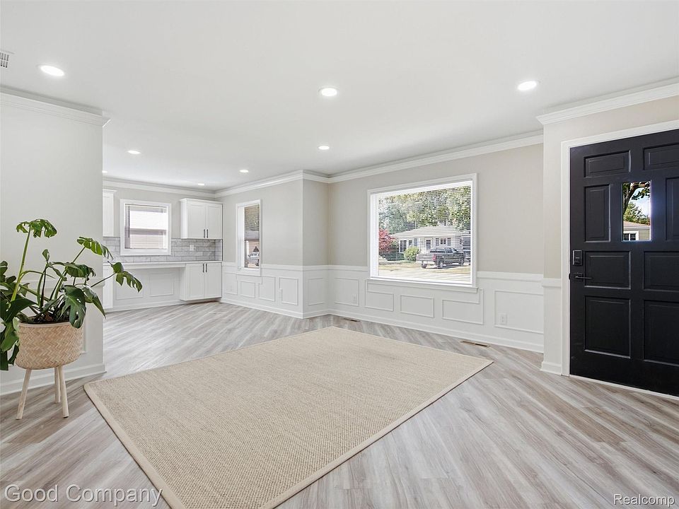 1112 Millard Ave, photo 7