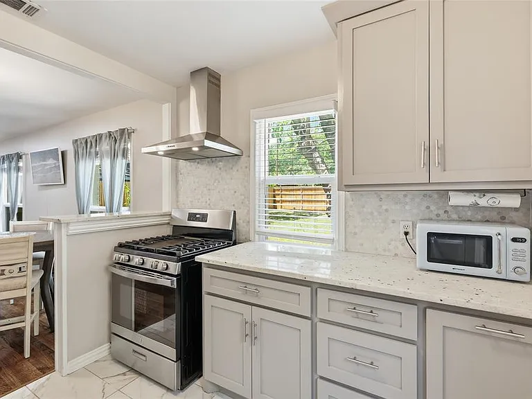 4308 Donnelly Ave — Photo 17