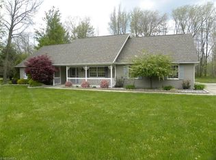 4217 Creek Rd, Conneaut, OH 44030