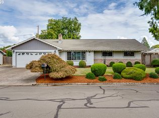 2407 17th St, Springfield, OR 97477