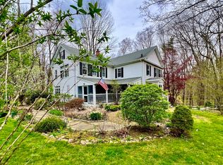 8 Ladd Rd, Sturbridge, MA 01566