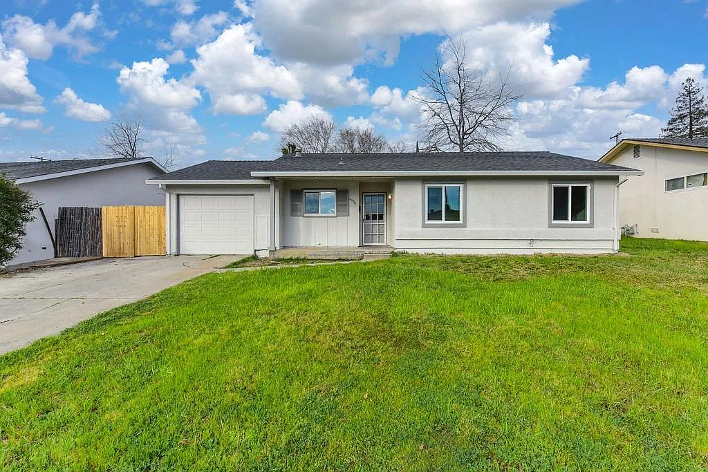 6936 Gillingham Way photo 1