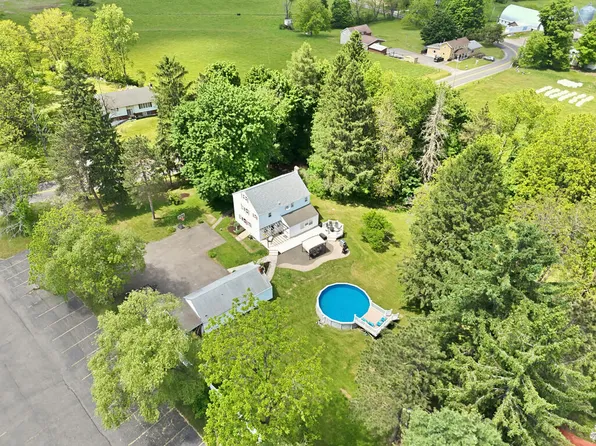 34 Goodrich Rd, Owego, NY 13827