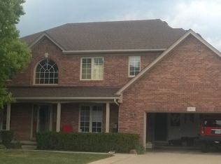19835 Yvonne Dr, Macomb, MI 48044