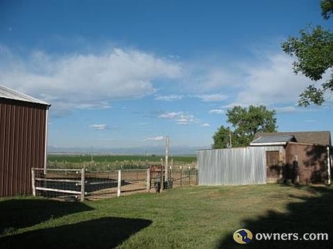 Looking SW into Paddocks