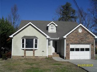 1113 Windsor Dr, Dalton, GA 30721