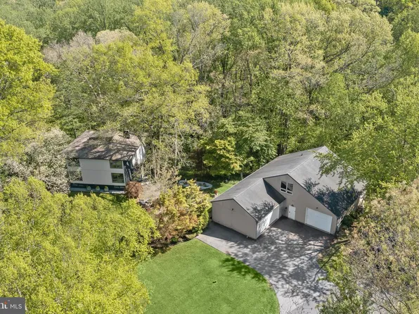927 Buckhorn Rd, Sykesville, MD 21784