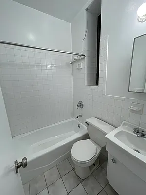 Rented by Glasser Realty LLC | media 13