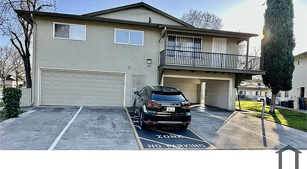 2 bed, 925 sqft, $1,900 — Photo 2