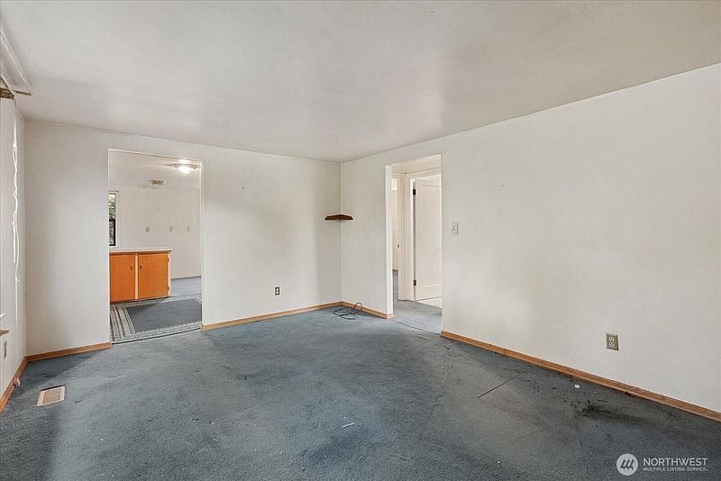 4th image of 2510 NE 145th Street