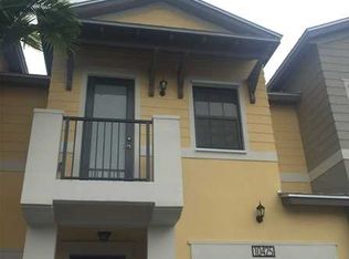 10425 NW 61st Ln, Doral, FL 33178