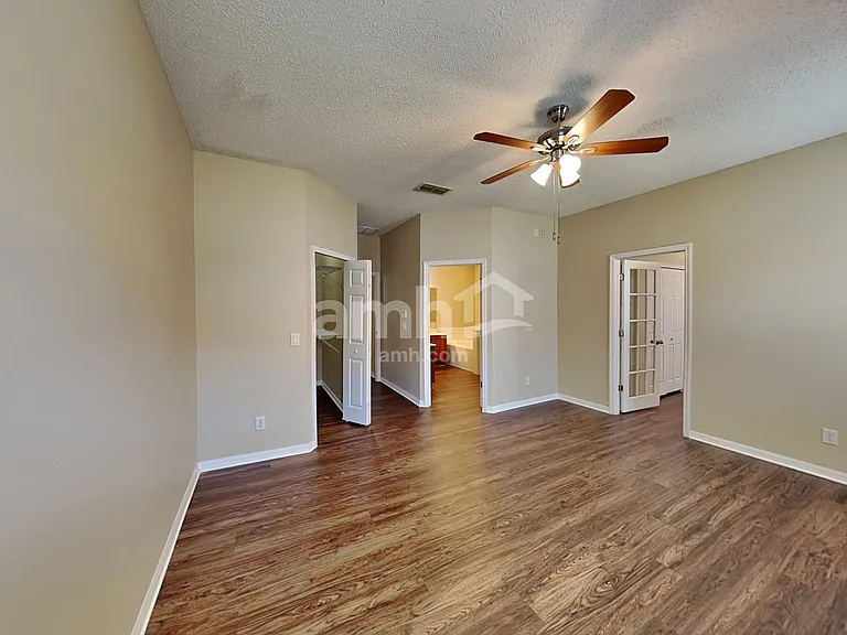 2750 Eagle Glen Cir — Photo 10