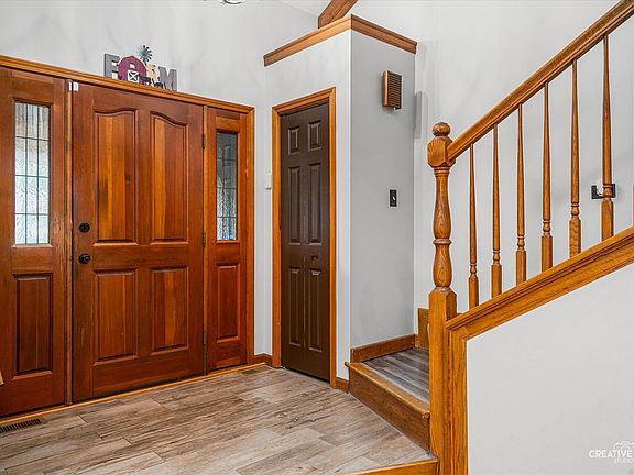 5th image of 307 Woodworth St