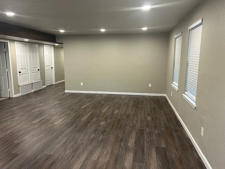 10312 Desdemona Dr — Photo 12