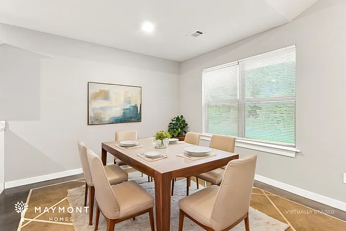 227 Iris St — Photo 6