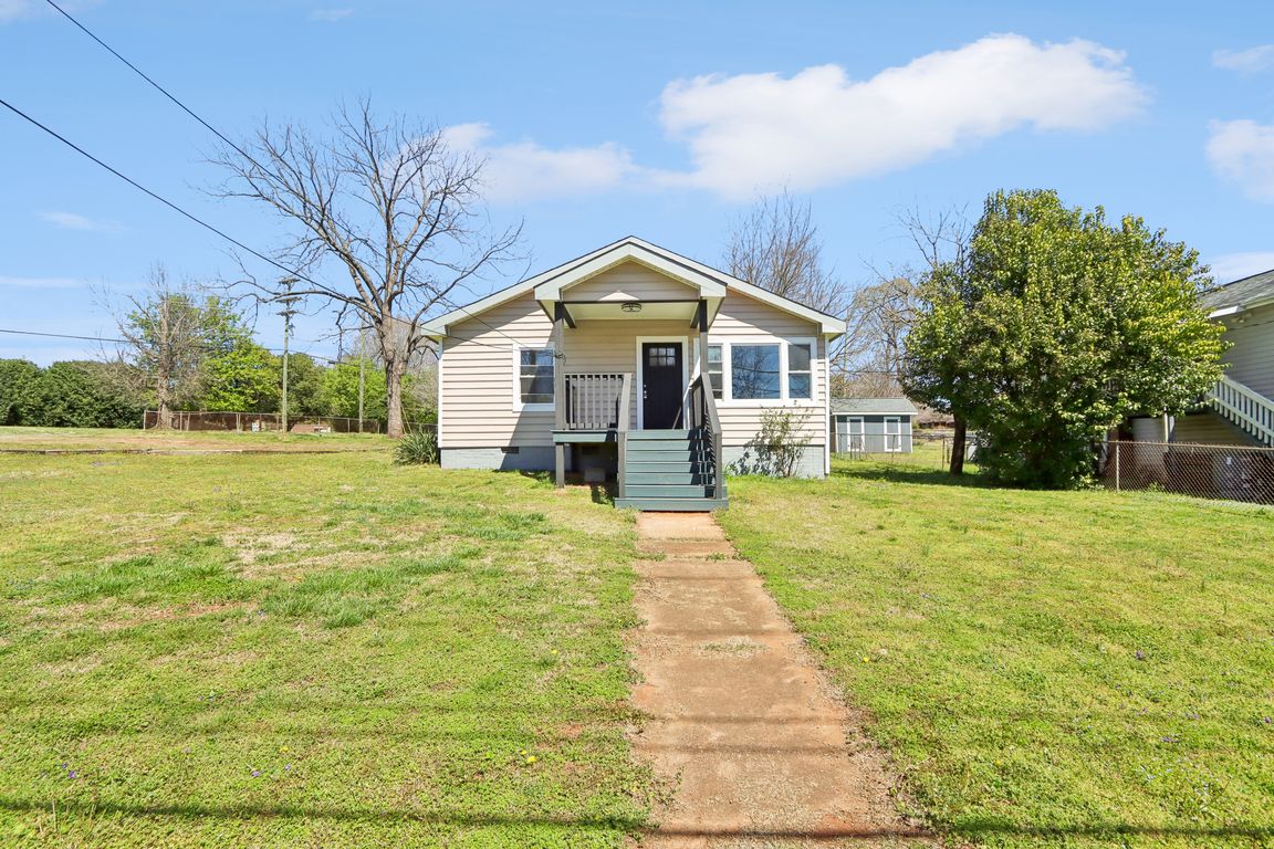 Rankin Ave-001.jpg