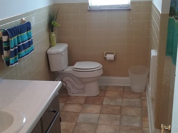 5th image of 317 Watts St