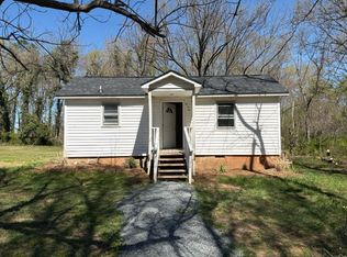 646 Ashe St, Mooresville, NC 28115