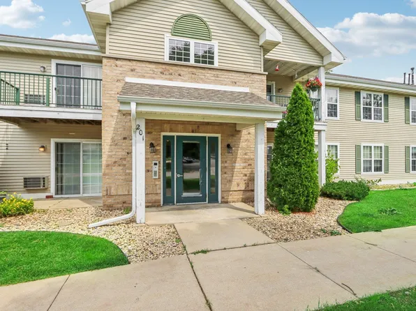 201 Kearney Way Unit 201, Waunakee, WI 53597