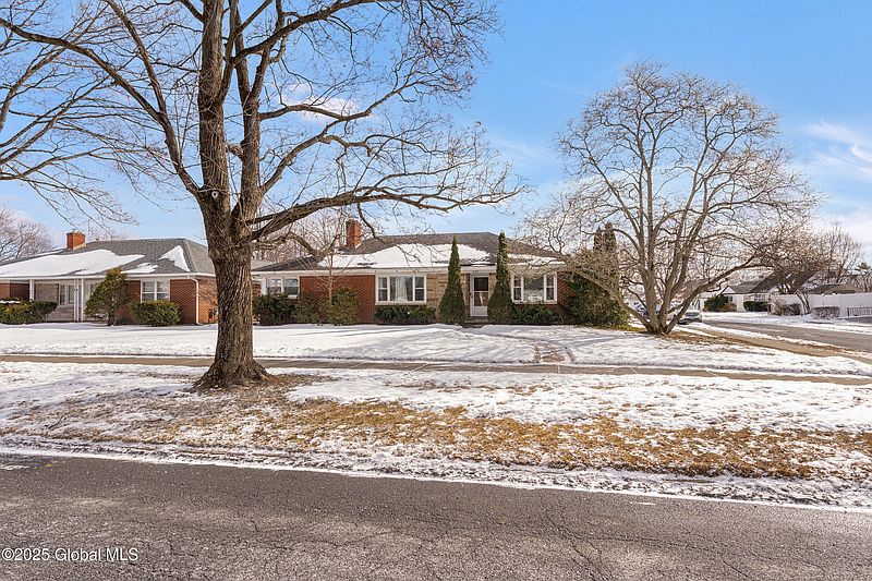 3rd image of 359 S Manning Boulevard