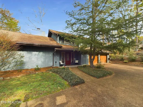 2905 N Saratoga Cir, Knoxville, TN 37920