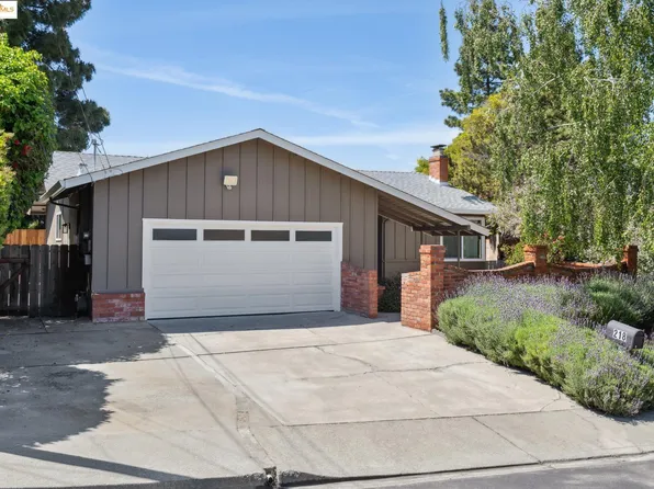 218 Brenda Ct, Pinole, CA 94564