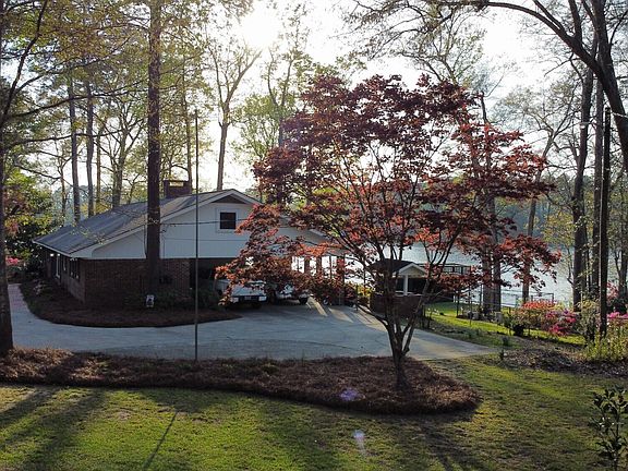 2nd image of 402 Rawley Rd