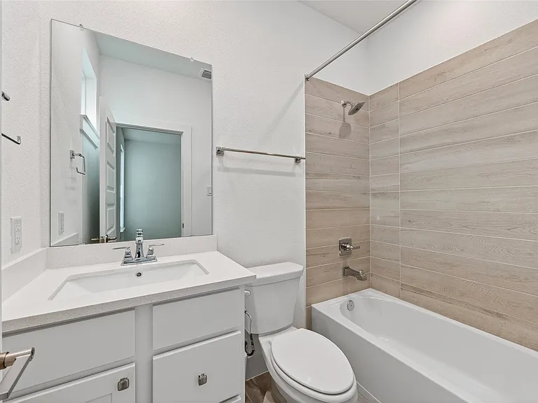 32018 Crested Knoll Ct — Photo 41