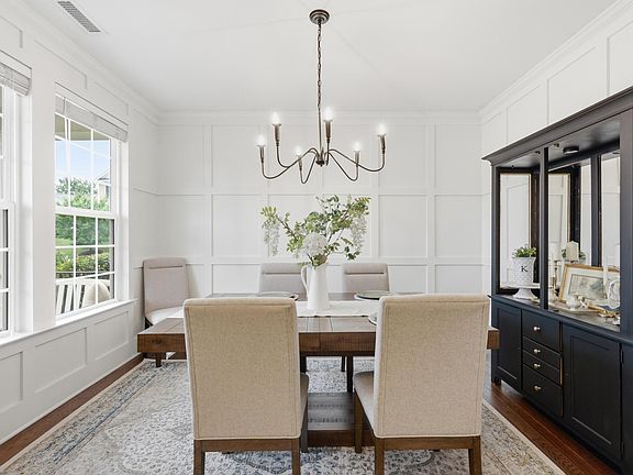 4th image of 1002 Oasis Pond Ln