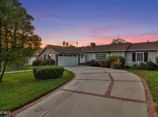 23261 Ostronic Dr, Woodland Hills, CA 91367