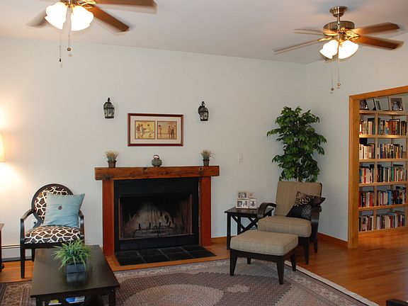 Living Room (Fireplace)
