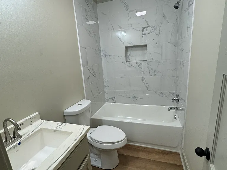 512 Darbonne St — Photo 8