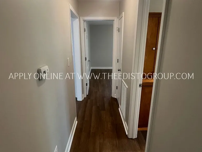 1211-1215 Ellis Ave — Photo 11
