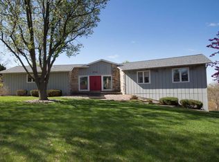 3734 39th Street Ct, Moline, IL 61265