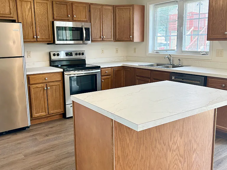 1548 Lafayette St — Photo 11