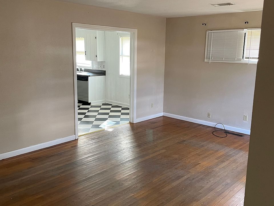 1st image of 1509 4th Ave