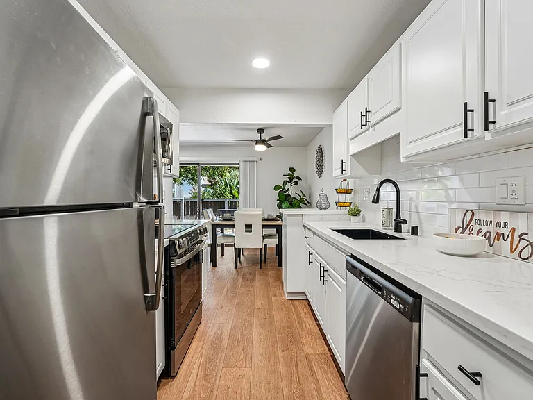 Summerwood Apartments — Photo 56
