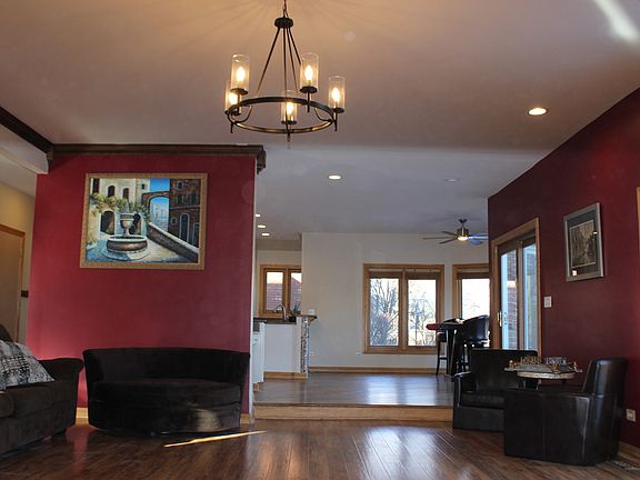 5th image of 17003 Pineview Dr