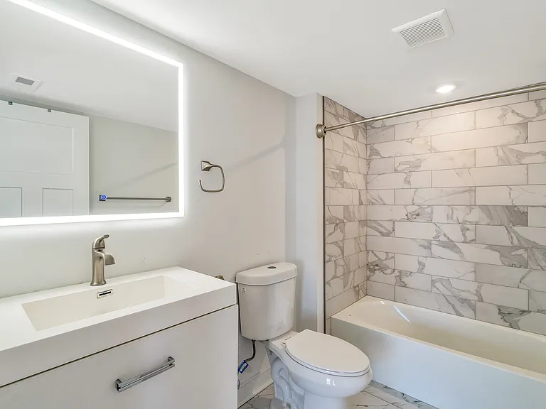 5128 Spruce St #2 — Photo 5