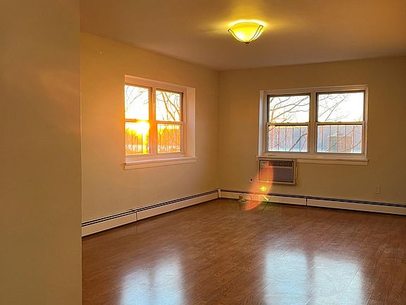 4th image of 47 Alta Ave APT 1F