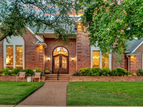 1604 Burning Tree Ln, Plano, TX 75093