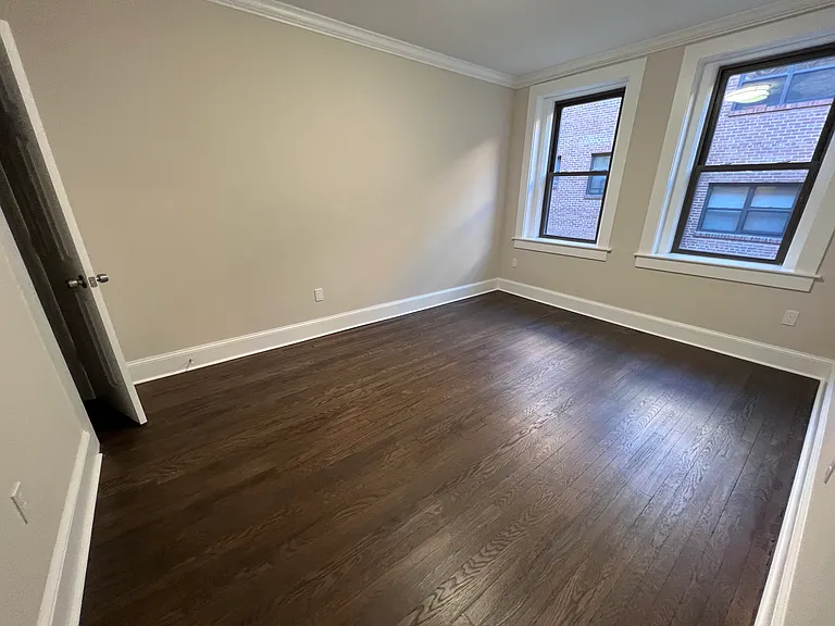 92 Longwood Ave #3 — Photo 7