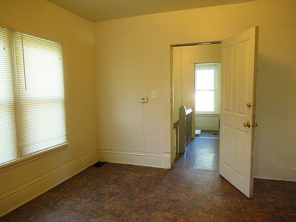 2nd floor living room