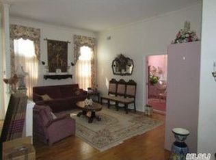 534 Leisure Dr, Ridge, NY 11961