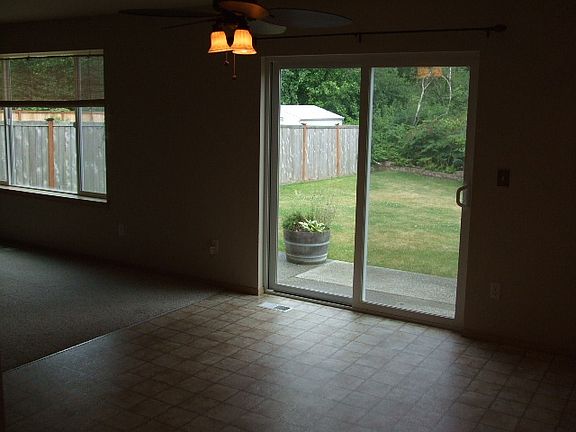 5th image of 16819 119th Avenue Ct E