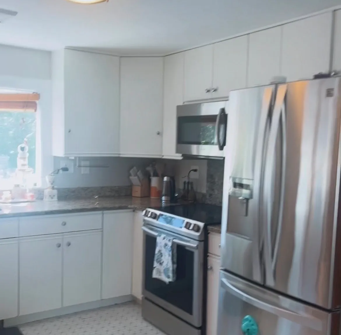 3 bed, 2.0 bath, 1500 sqft, $3,800 — Photo 3