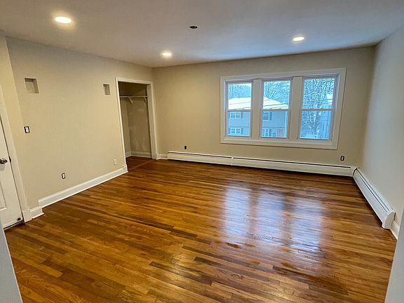 3rd image of 102 Royal Oak Dr #1 & 2